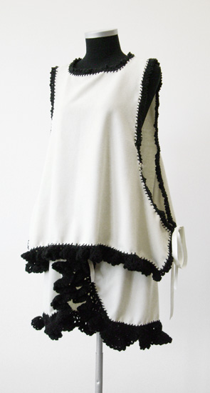 Andrea Zittel, 306 Tiprin Follet, 2009
