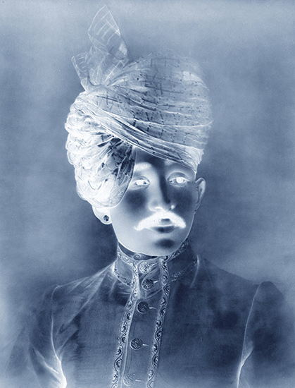 Thomas Ruff, neg&#9674;india_14, 2014
